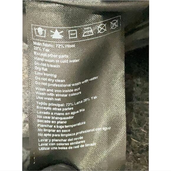 BA&SH Puff Sleeve Sweetheart Neckline Wool Yak Sweater – Size S – Black - Picture 6 of 6